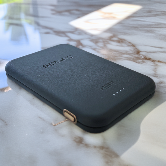 Serapid Snap-on MagSafe Battery Pack side